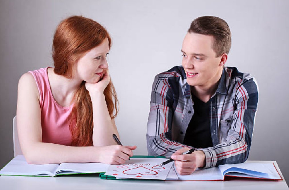 Between Lines and Boundaries